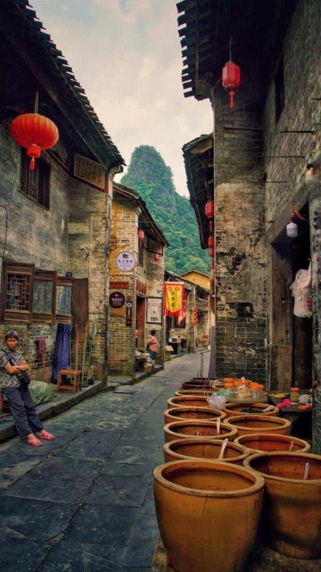 对话“7.1级地震中冷静完成开颅手术”医生:当时没想太多,病人在哪我们就在哪